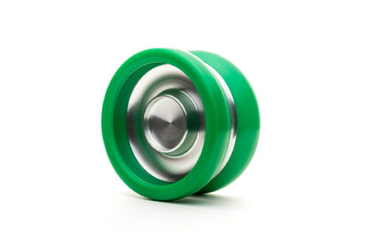 A slimline responsive yo-yo with metal hubs and plastic rims. The yo-yo is slim and has tall inner walls. It has fingerspin cups on the sides. This PLTPS is green plastic with silver aluminum hubs.